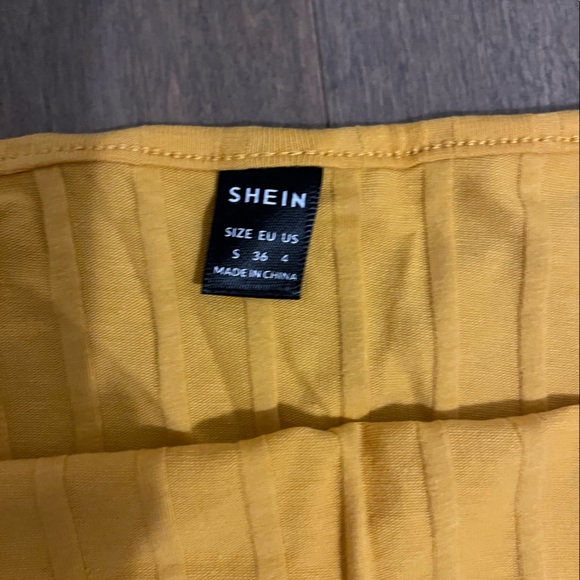 Yellow Summer Dress - Picture 3 of 3